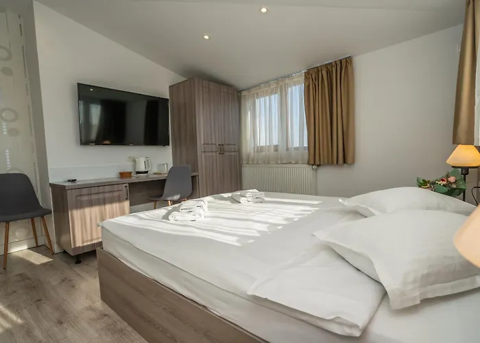 Liad Center Szálloda 3*