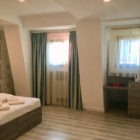 Liad Center Hotel 3*