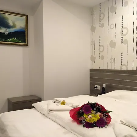 Liad Center Hotell 3*