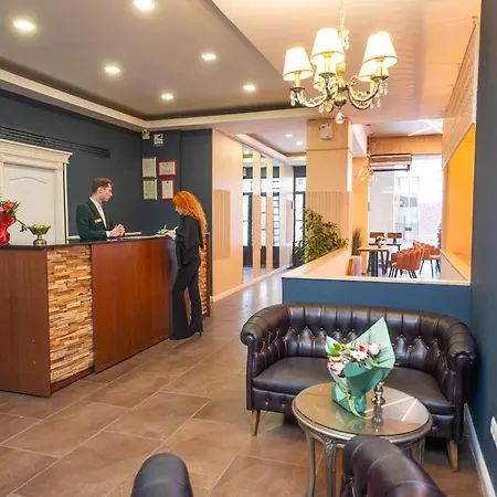 Liad Center Hotell 3*