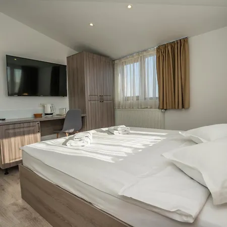 Liad Center Hotel 3*